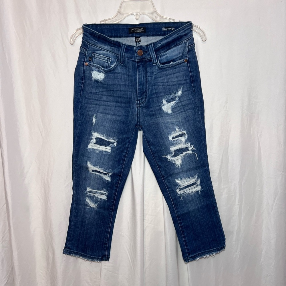 Judy Blue Distressed Blue Jeans for Women - 5/27 - NWOT